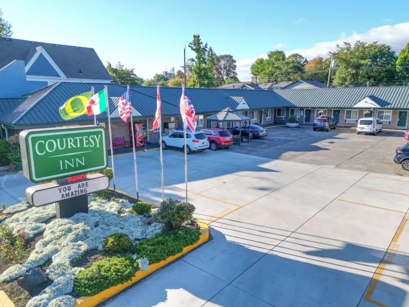 Courtesy Inn Downtown Eugene - Image 1