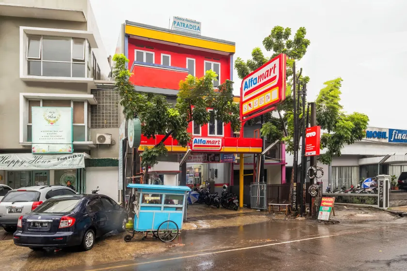 Hotel O Riau Near Gedung Sate Formerly Patradisa - Image 1