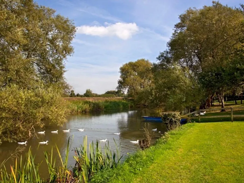 Cherbridge Lodges - Riverside lodges, short lets (business or holidays) - Image 1