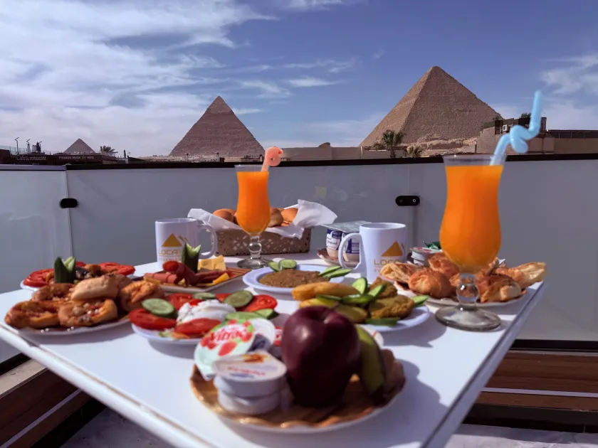 Locanda pyramids view - Image 1