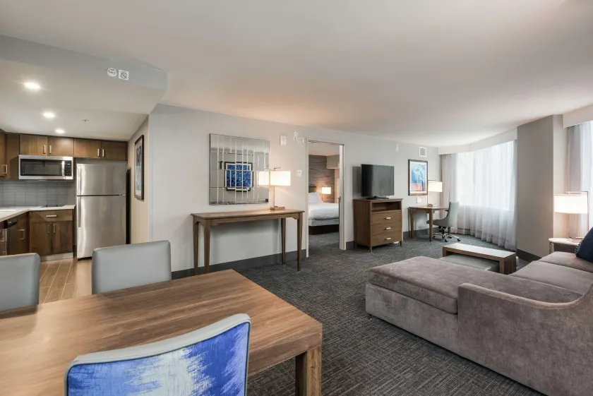 Homewood Suites by Hilton Ottawa Downtown - Image 1