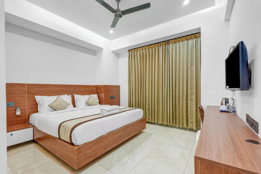 UPAR Hotels Brookefield - Image 1