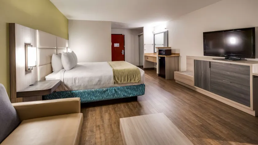Best Western Sandy Inn - Image 1