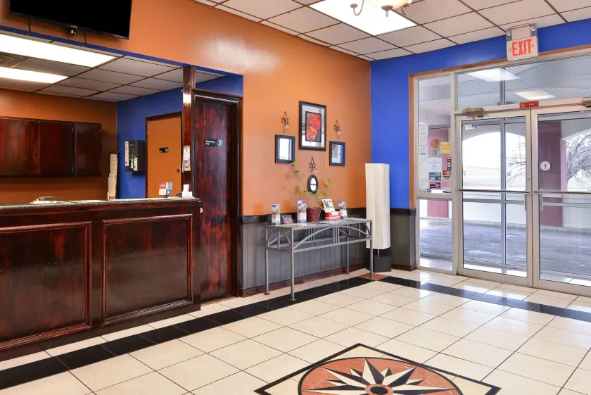 Castle Inn & Suites Anadarko - Image 1