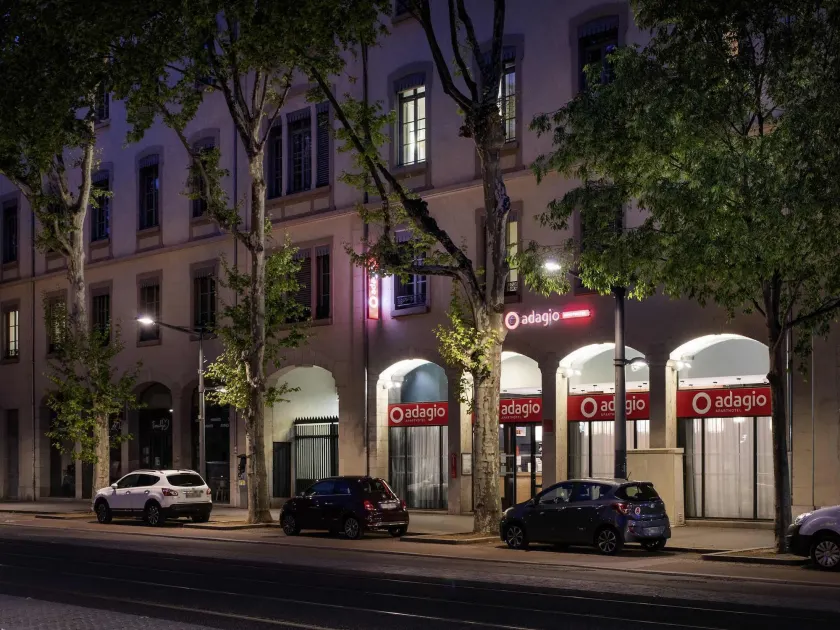 Aparthotel Adagio Lyon Patio Confluence - Image 1