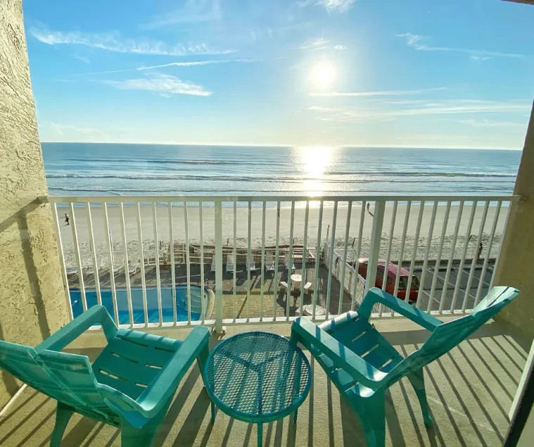 Pirates Cove Resort Studios! - Image 1