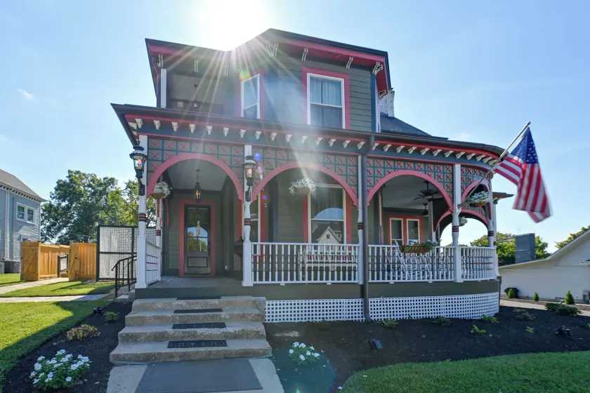 Aisling House - Historic Hospitality - Image 1