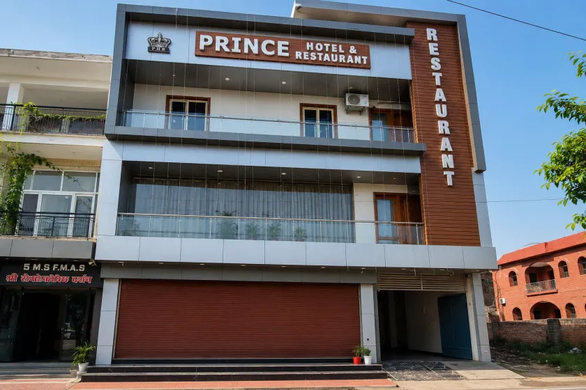 Prince Hotel - Image 1