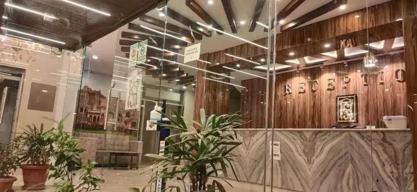 New Hotel Suhail - Lobby