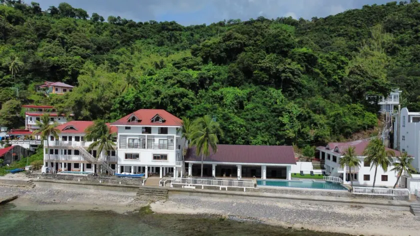 Salacia Beachfront Resort - Image 1