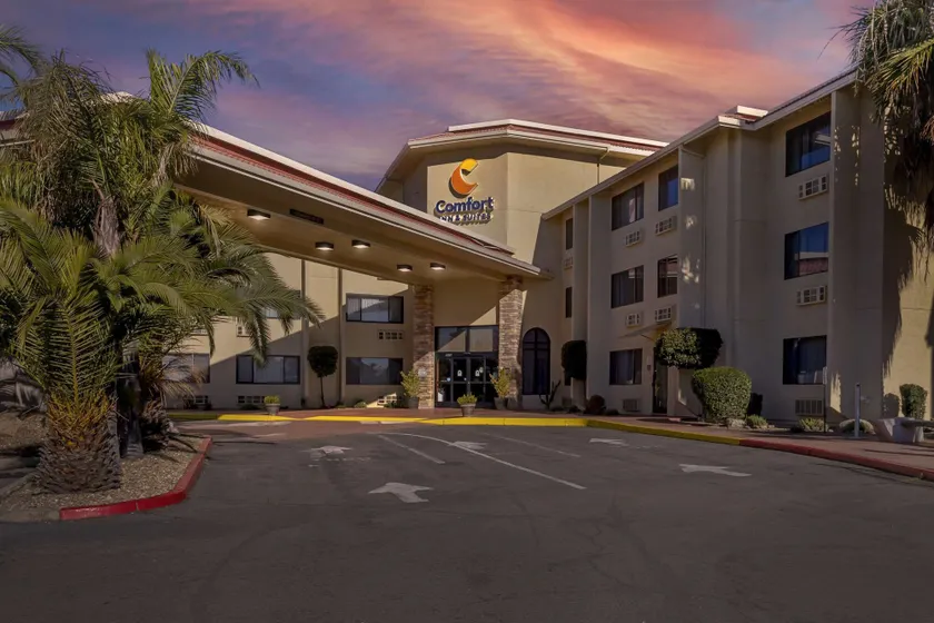 Comfort Inn & Suites Rocklin - Roseville - Image 1