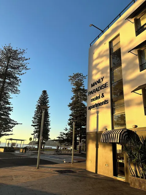 Manly Paradise Motel & Apartments - Image 1