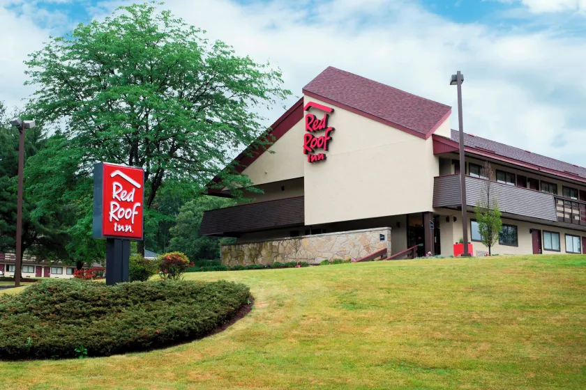Red Roof Inn Boston - Southborough/Worcester - Image 1