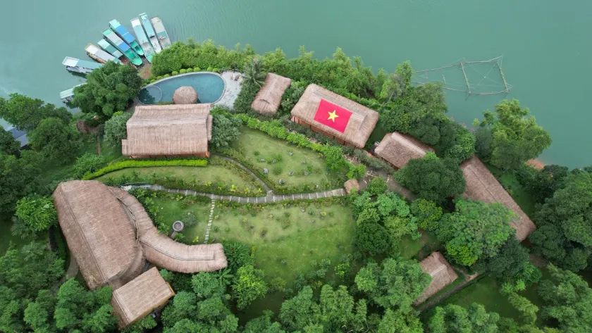 Mai Chau Hideaway Lake Resort - Image 1