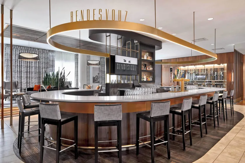 Courtyard by Marriott Calgary South - Image 1