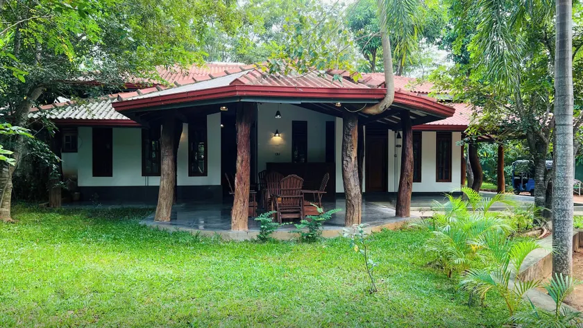 Kingfisher Resort & Retreat Sigiriya - Image 1