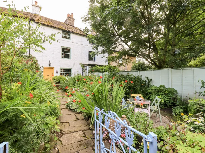 Bonny Bits Cottage - Image 1
