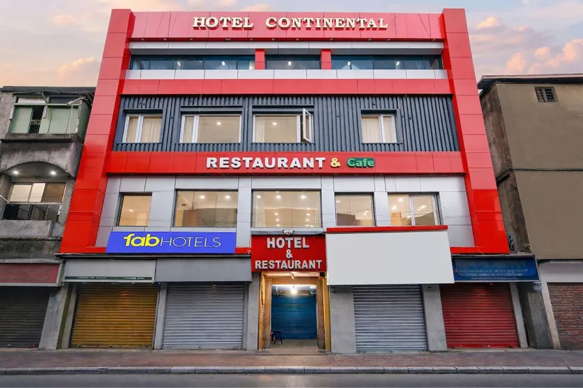 FabHotel Continental - Image 1