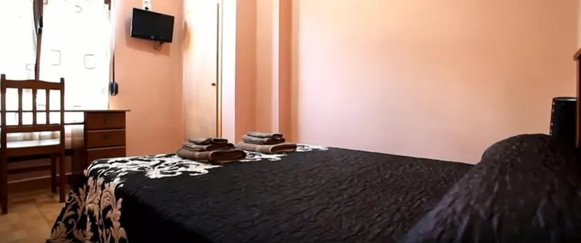 Hostal Abastos - Image 1