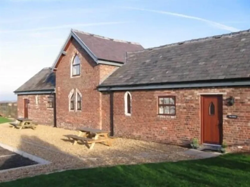 Broomedge Farm Cottages - Image 1