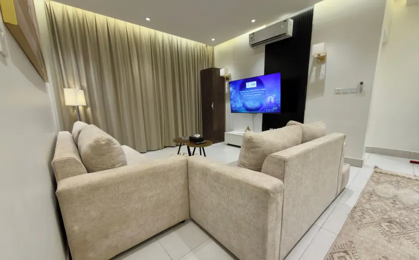 Riyadh Luxury Al Yasmin - Image 1