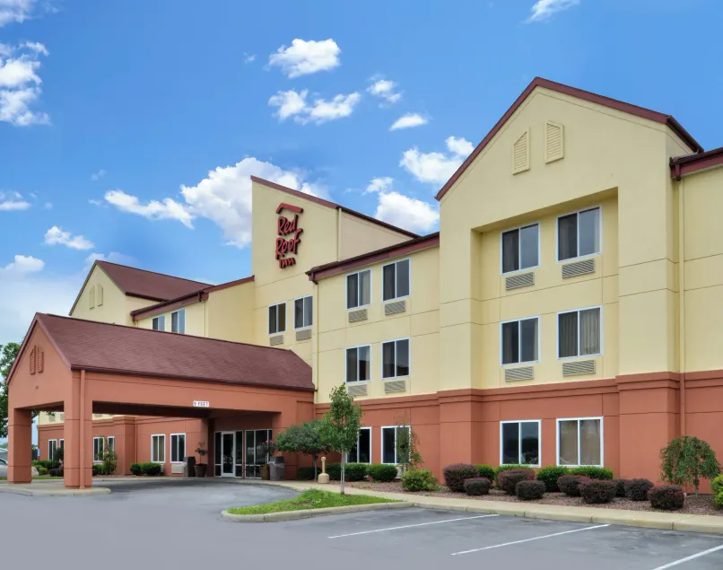 Red Roof Inn Clyde - Image 1