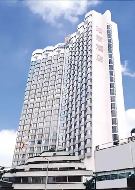 Rosedale Hotel & Suites Guangzhou - Image 1