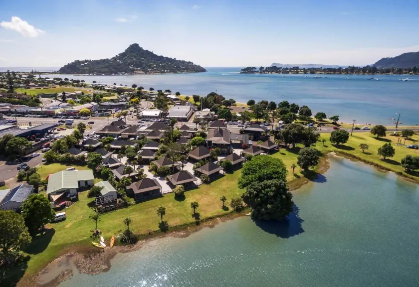 Pacific Harbour Villas - Image 1