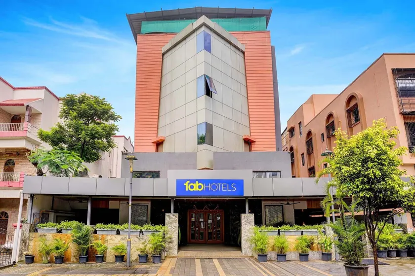 FabHotel Ratna Regency - Image 1