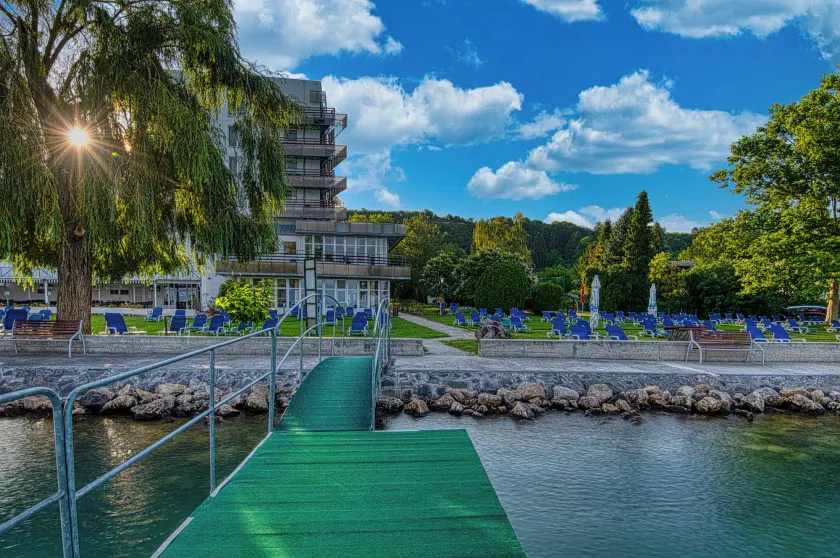 Világos Hotel Balatonvilágos - Image 1