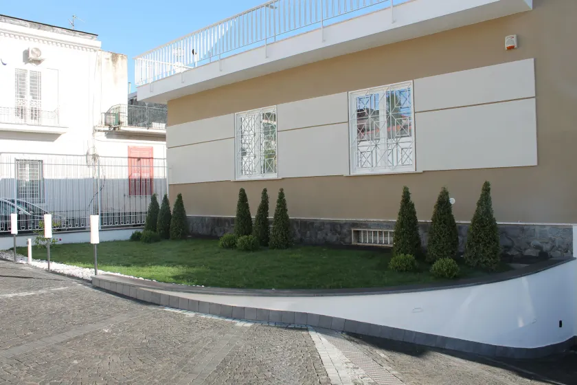 B&B Lapillus - Image 1
