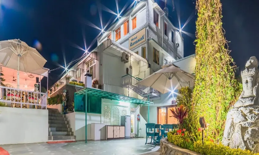 Hotel Karnavati - Image 1