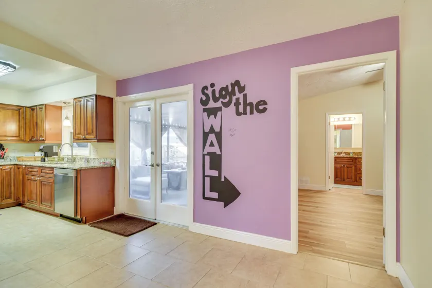 Pet-friendly Tampa Bay Getaway: Walk to the Water! - Innvendig