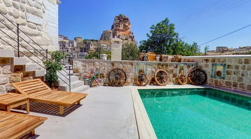 Capp Royal Cave HOTEL - Image 1