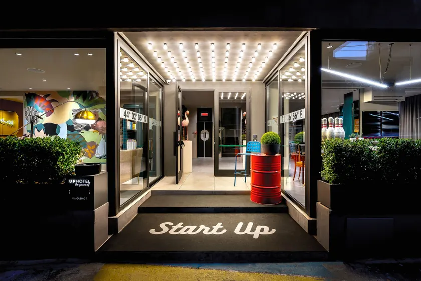 Up Hotel - Image 1