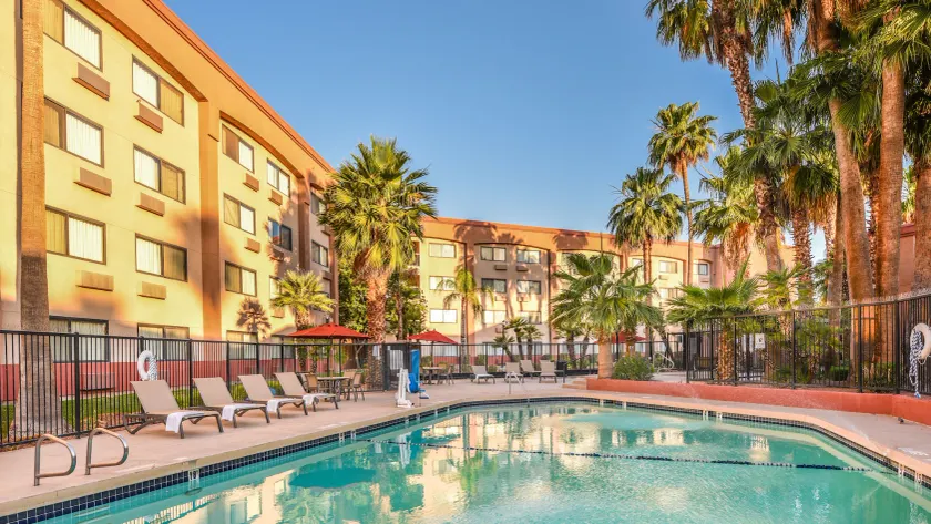 Radisson Hotel Casa Grande - Image 1