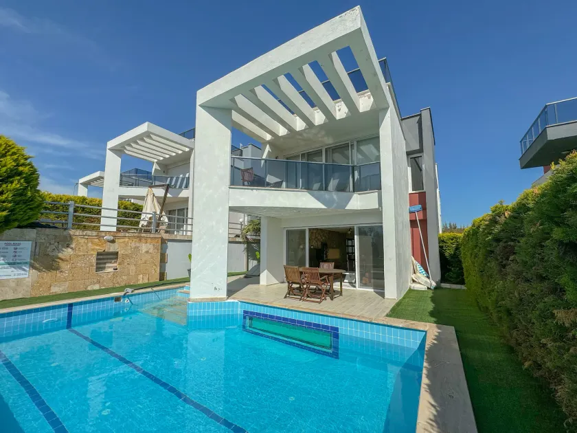 Exclusive Villas - Image 1