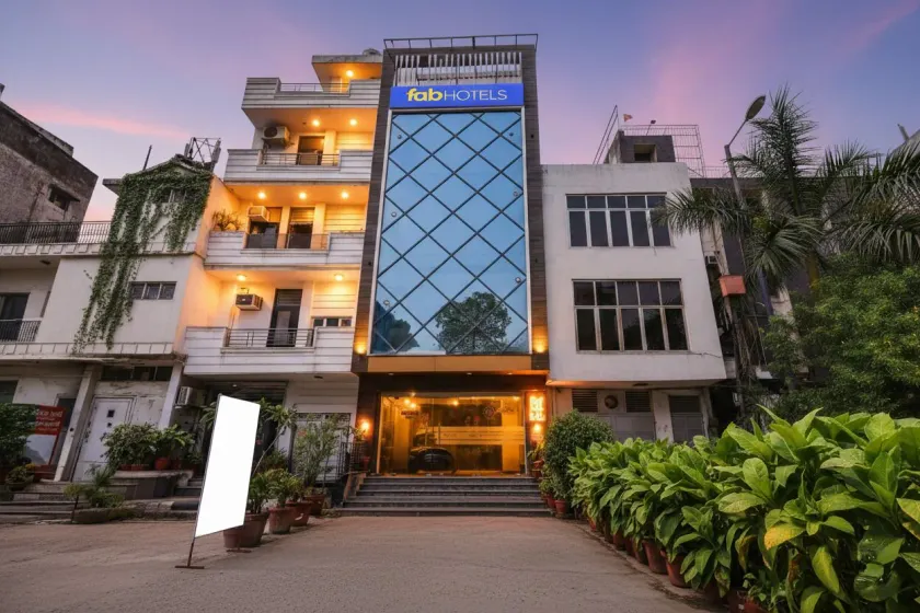 FabHotel Yash Residency - Nr Yamuna Sports Complex - Image 1