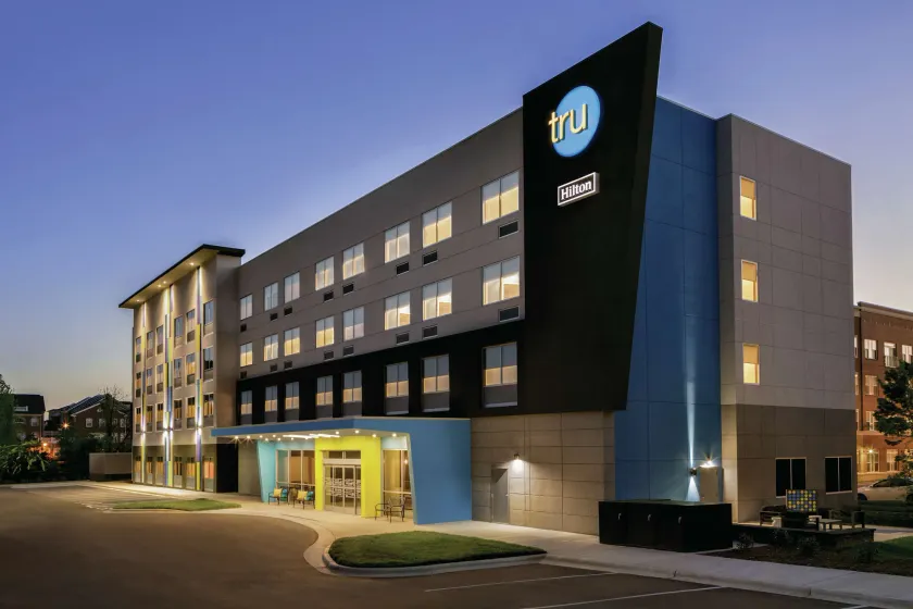 Tru by Hilton Charlotte Ayrsley - Image 1