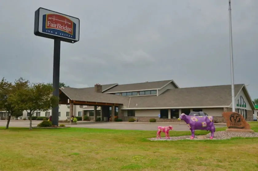 FairBridge Inn & Suites Thorp - Image 1
