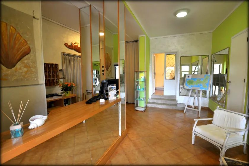 Hotel Monna Lisa - Entrada (vista interna)