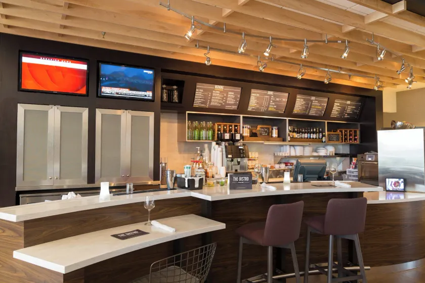 Courtyard by Marriott Morgantown - Image 1