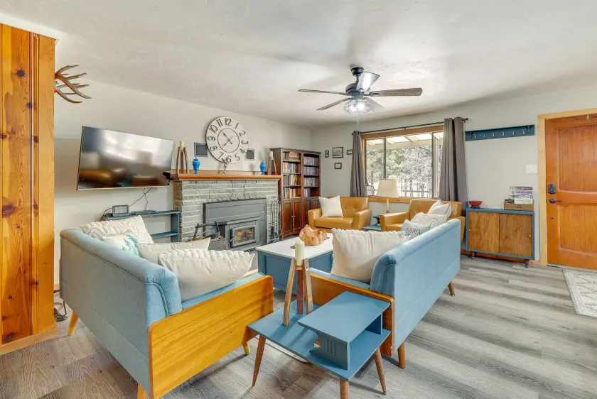Pet-friendly Alpine Cabin w/ Gas Grill & Fireplace - Image 1
