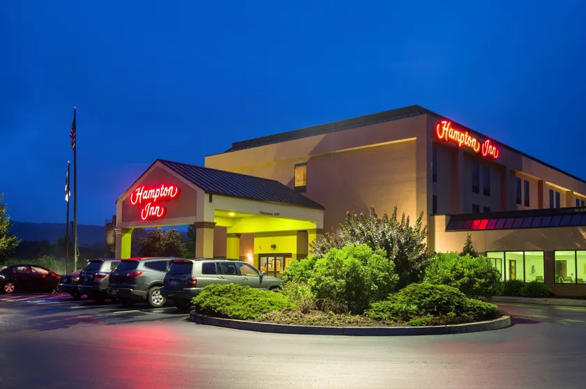 Hampton Inn Danville - Image 1