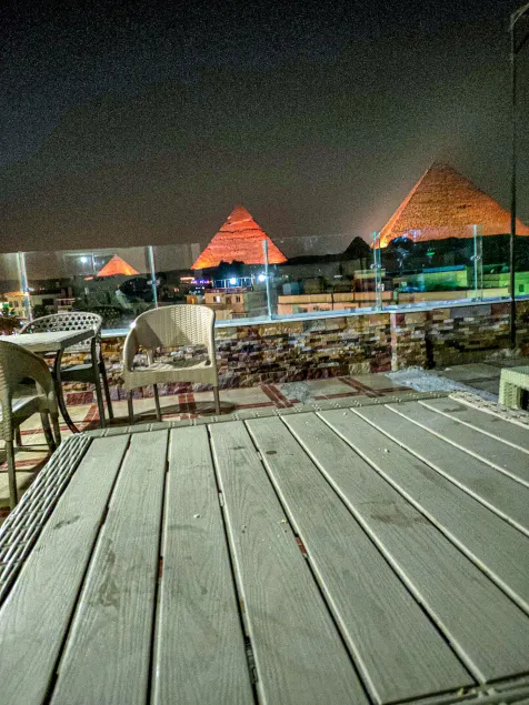 Happy pyramids inn Hotel - Image 1