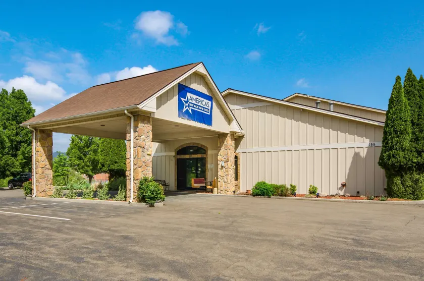 Americas Best Value Inn & Suites Independence VA - Image 1