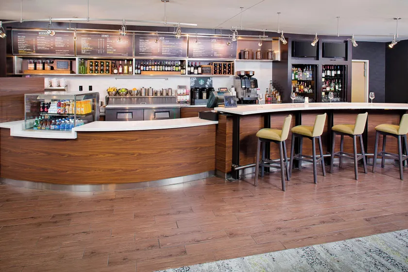 Courtyard by Marriott Roanoke Airport - Image 1
