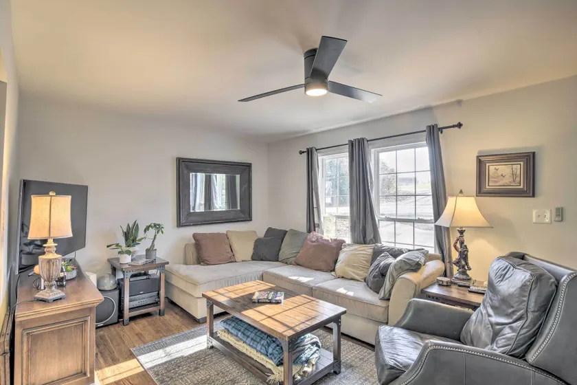 Pet-friendly Greenville Dwelling ~ 2 Mi From Dtwn! - Image 1