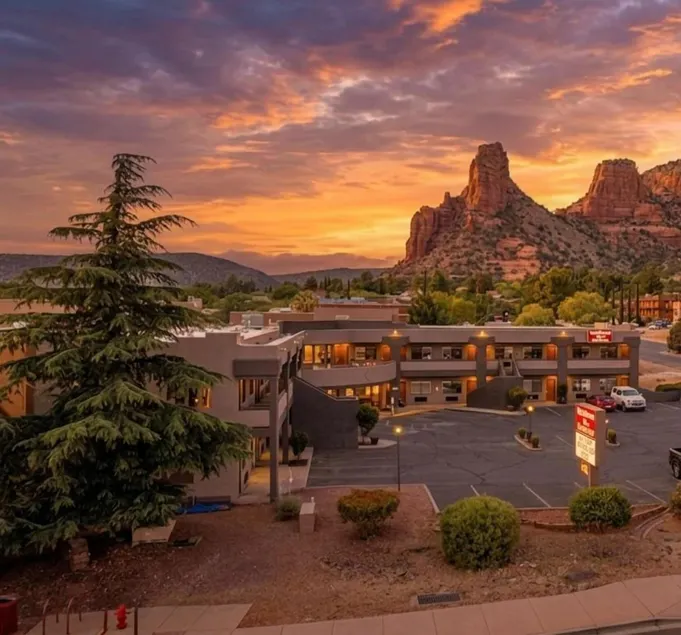 Wildflower Inn at Bell Rock - Image 1