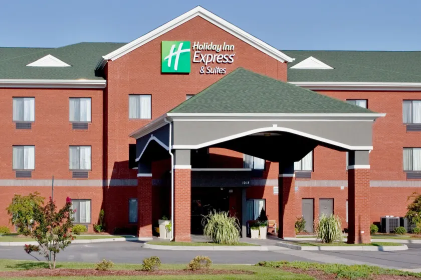 Holiday Inn Express Hotel & Suites Suffolk by IHG - Image 1